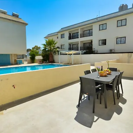 Myhome Delux, 3 Bedroom With Pool Αγία Νάπα