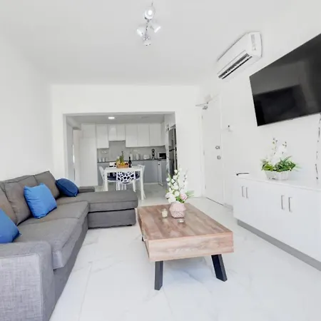 アパート Myhome Delux, 3 Bedroom With Pool アヤナパ