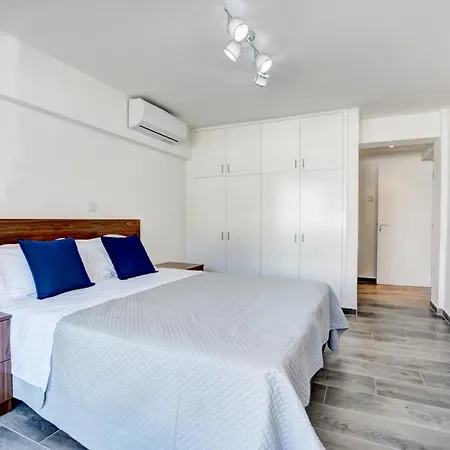 Myhome Delux, 3 Bedroom With Pool Apartment *