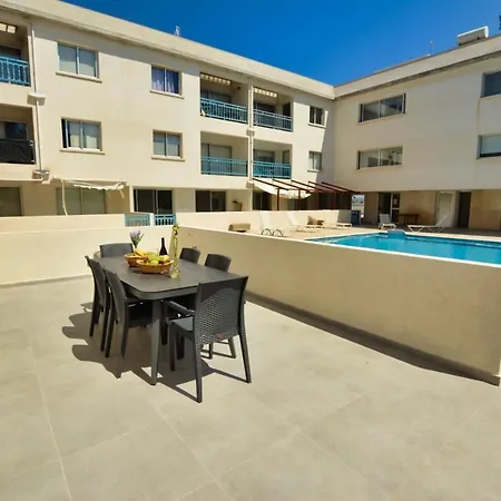 Myhome Delux, 3 Bedroom With Pool Apartment *